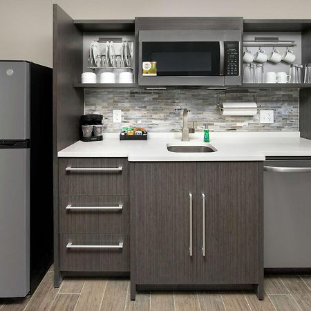 Home2 Suites By Hilton Charlottesville Downtown Екстер'єр фото