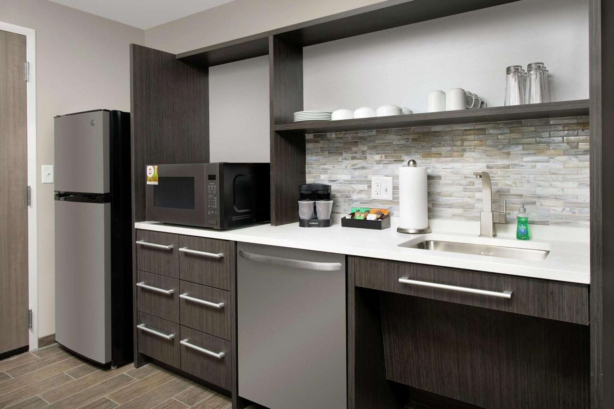 Home2 Suites By Hilton Charlottesville Downtown Екстер'єр фото