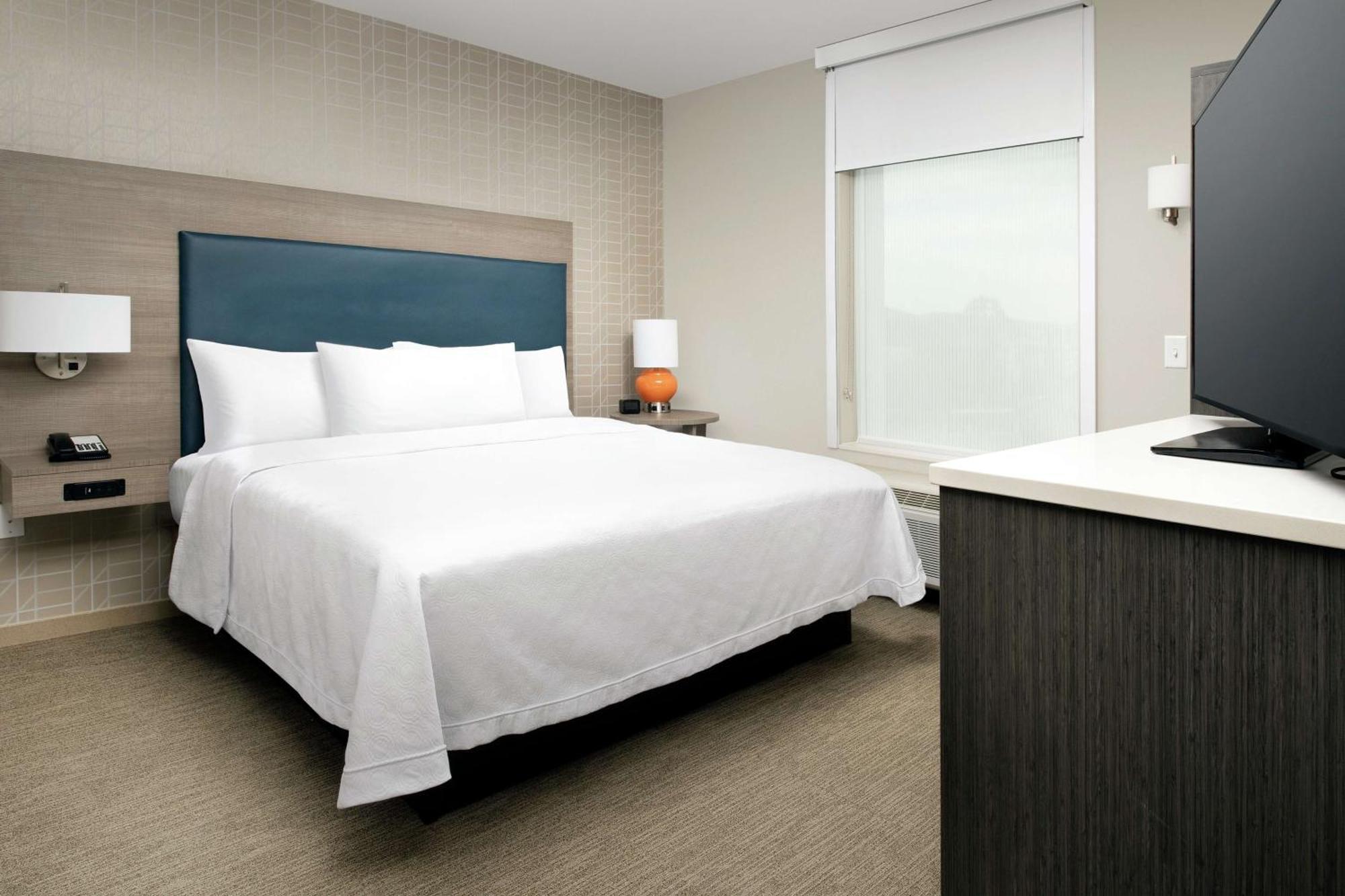 Home2 Suites By Hilton Charlottesville Downtown Екстер'єр фото