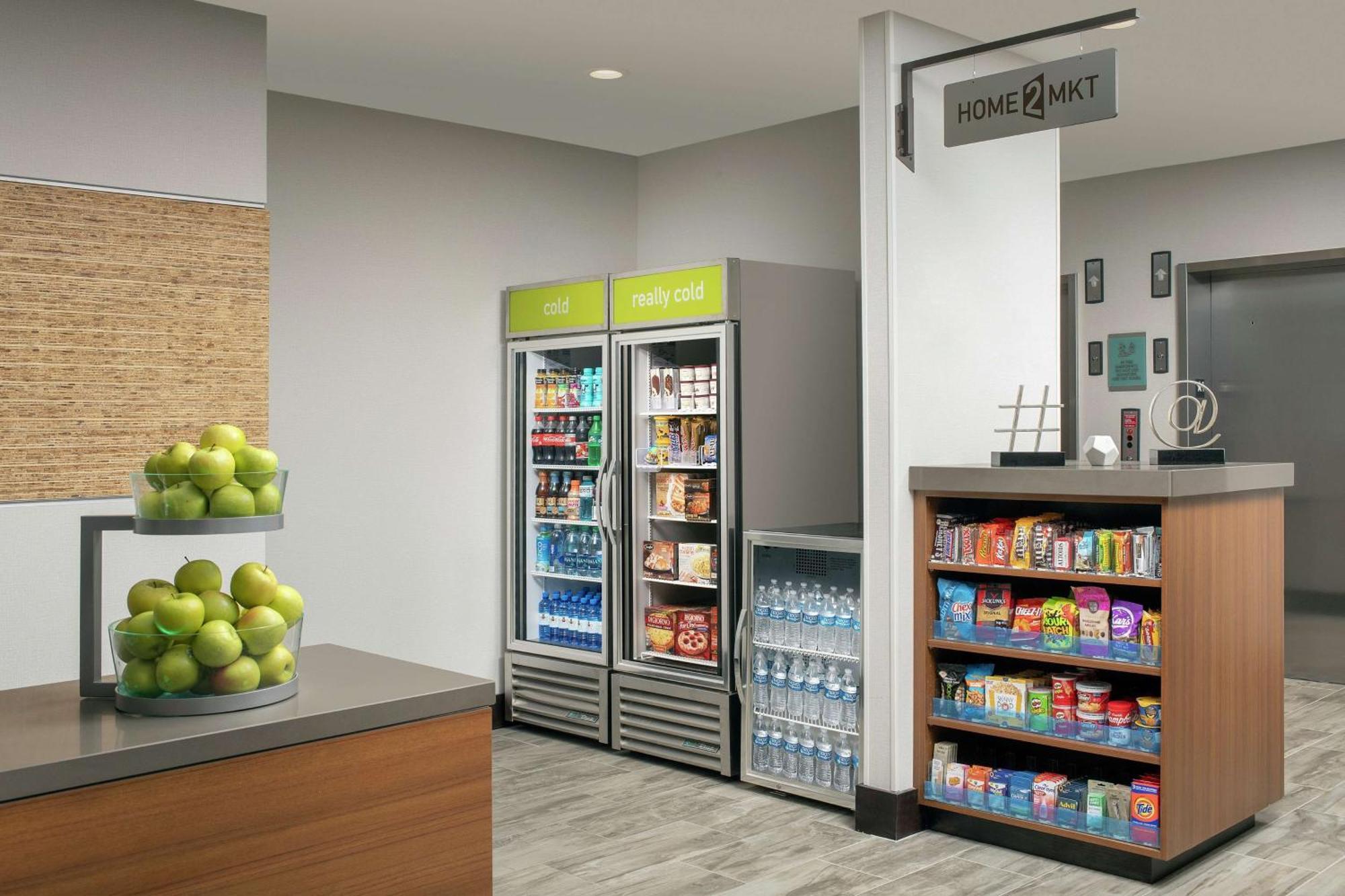 Home2 Suites By Hilton Charlottesville Downtown Екстер'єр фото